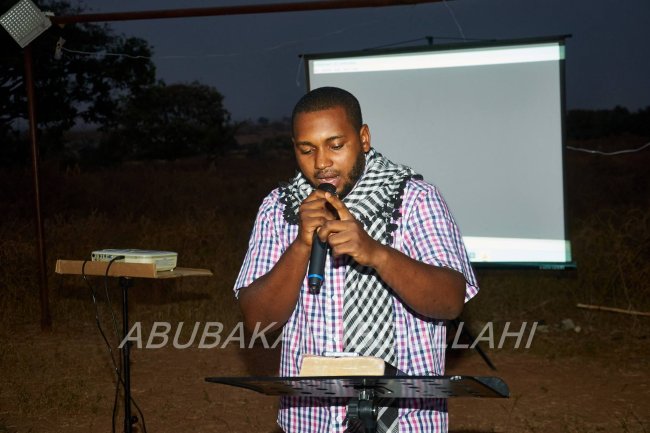 In the darkest streets, in the toughest corners, we will announce JESUS without fear!